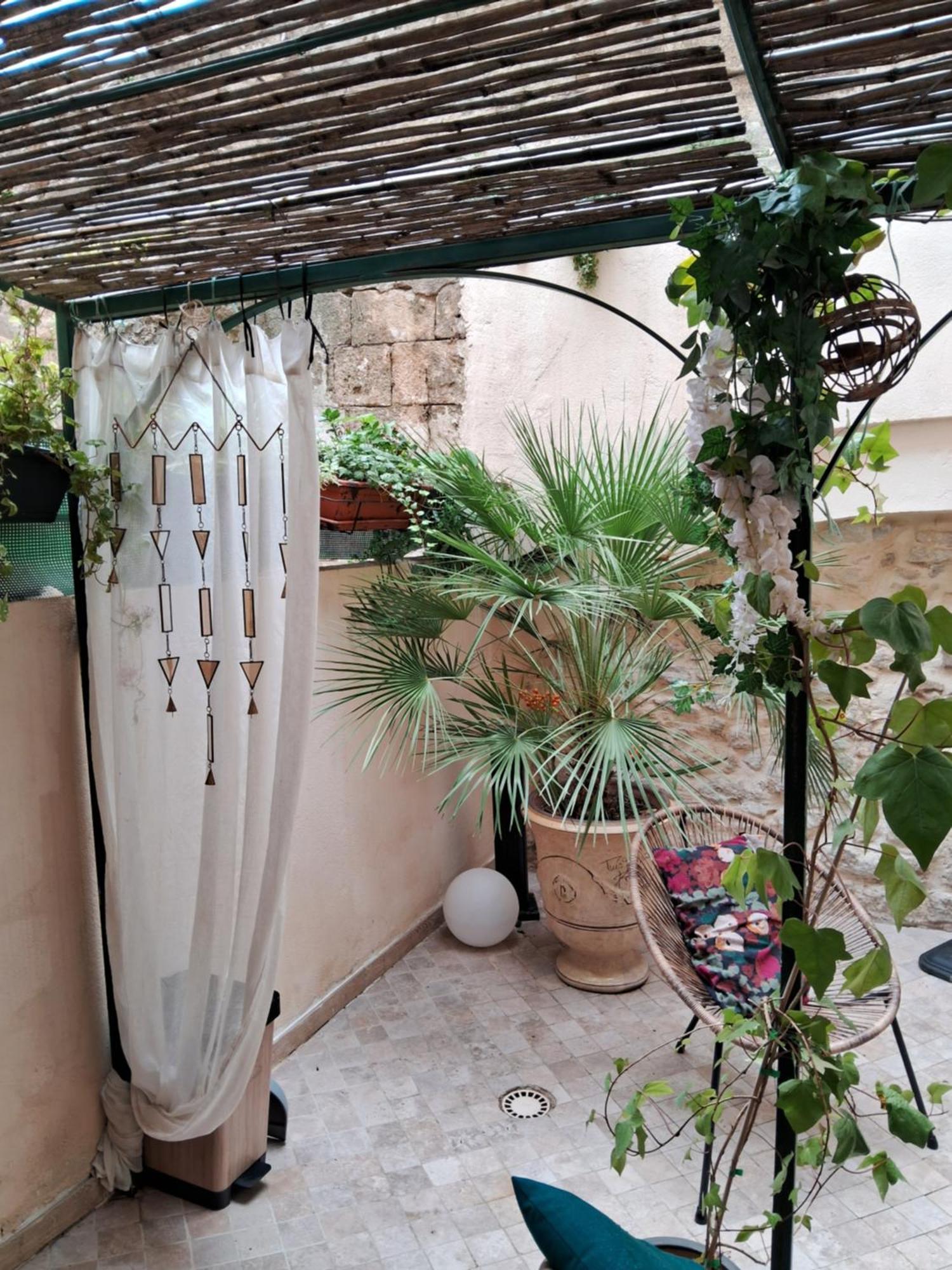 Le Clos Du Rouet Tarascon Exterior photo