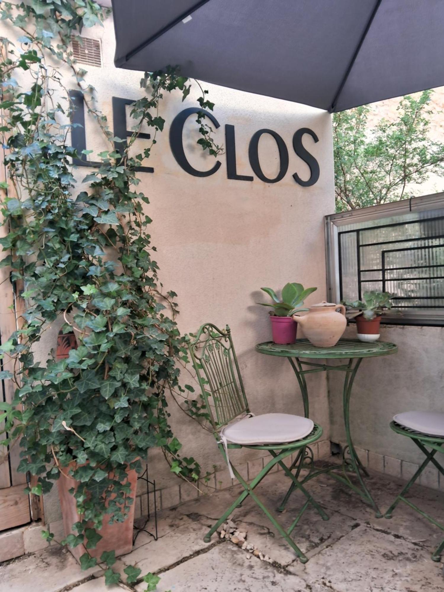 Le Clos Du Rouet Tarascon Exterior photo